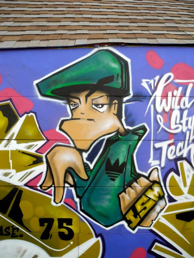 bboy with 4 finger ring